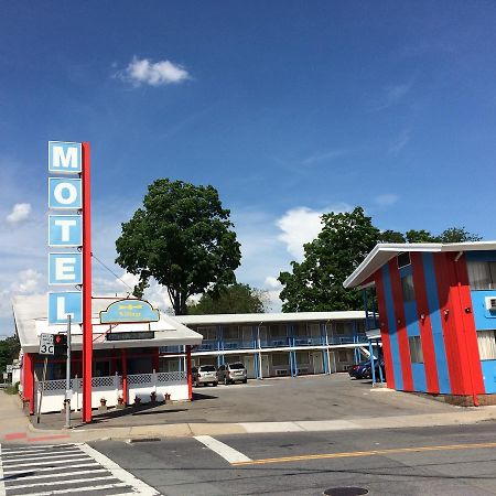 Village Motel Ellenville Zewnętrze zdjęcie