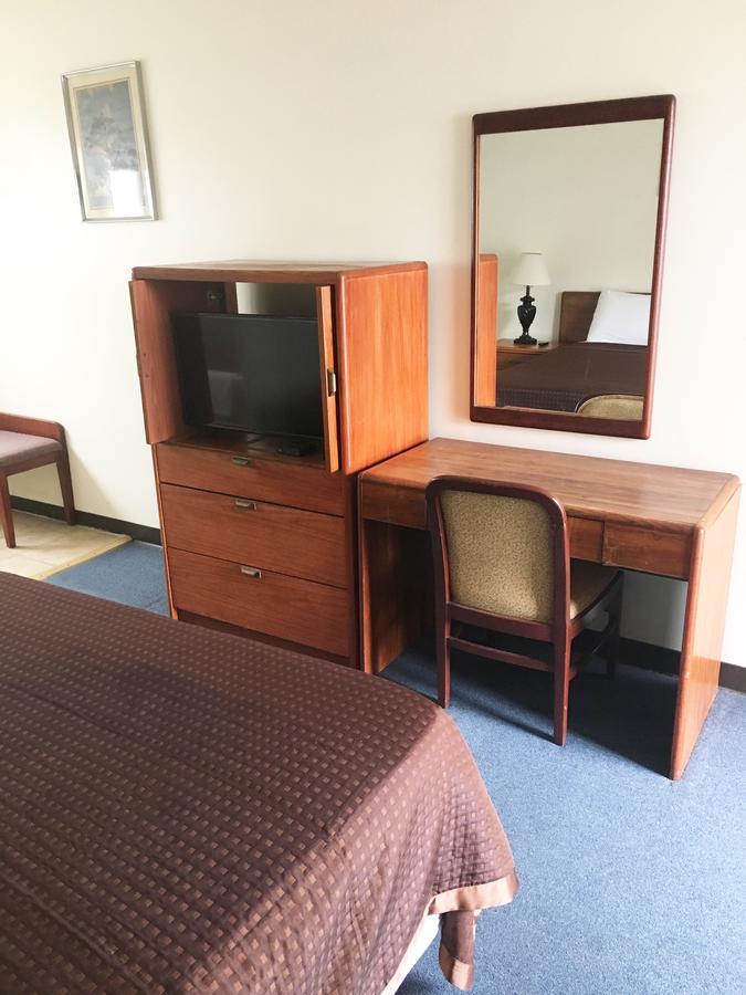 Village Motel Ellenville Zewnętrze zdjęcie