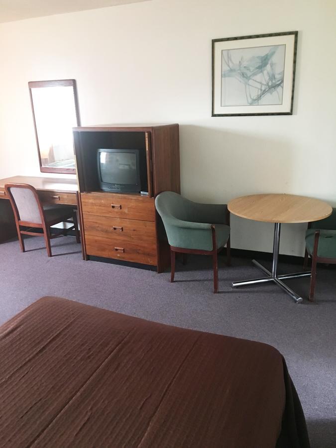 Village Motel Ellenville Zewnętrze zdjęcie